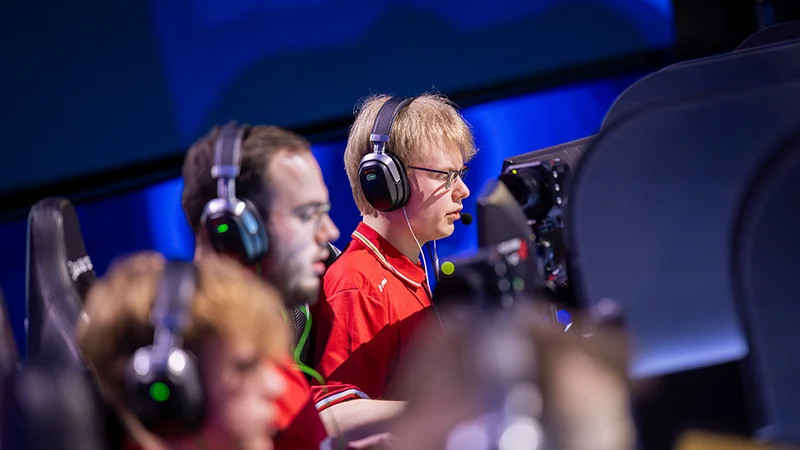 MOUZ @ BLAST Open Spring 2026 - Day 1